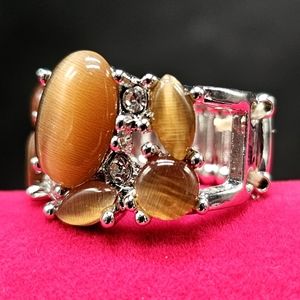🤎'Modern Moonwalk' Brown Cat's Eye Silver Stretch Ring Paparazzi🤎